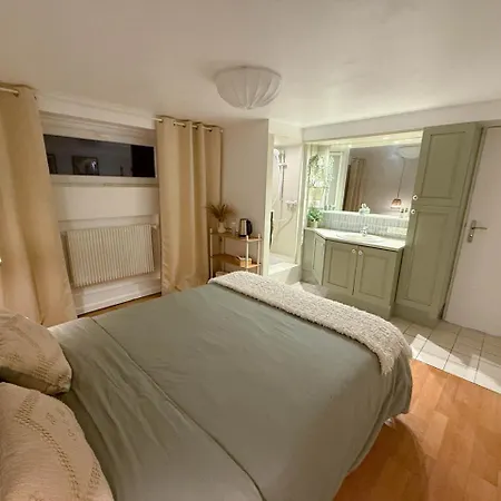 Cosy - Acces Prive - Wifi - Free Parking Homestay *